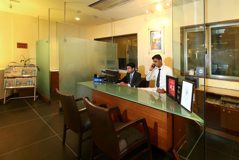 פונה Hotel Studio Estique מראה חיצוני תמונה