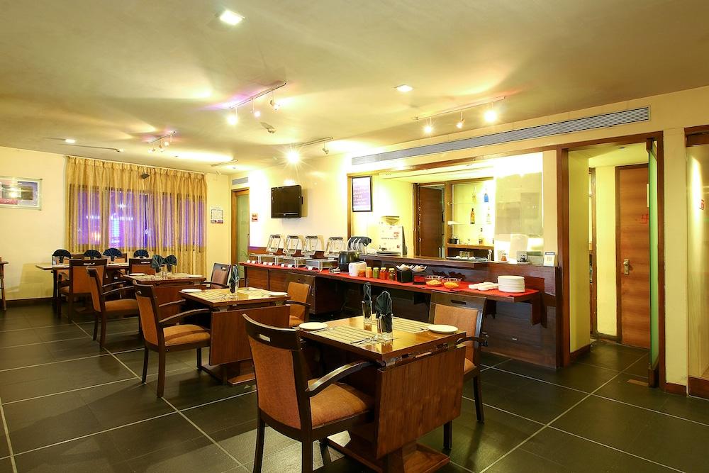 פונה Hotel Studio Estique מראה חיצוני תמונה